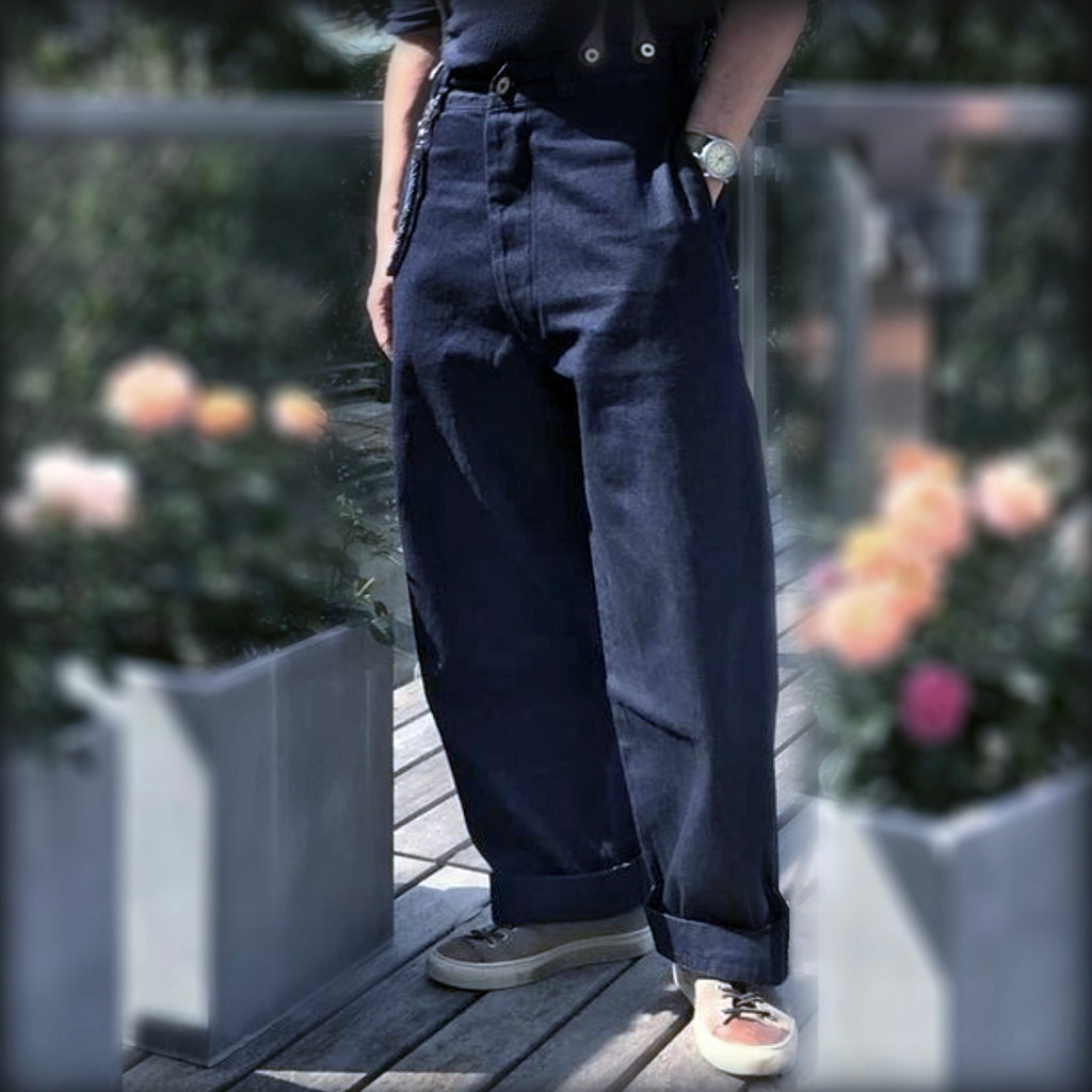7-Pocket Dress Pant Yoga Pant | Bootcut (Navy) | Betabrand